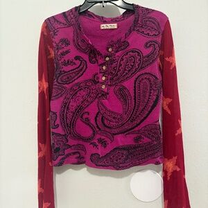 We The Free Paisley and Star Printed Henley Long Sleeve Top Size Small